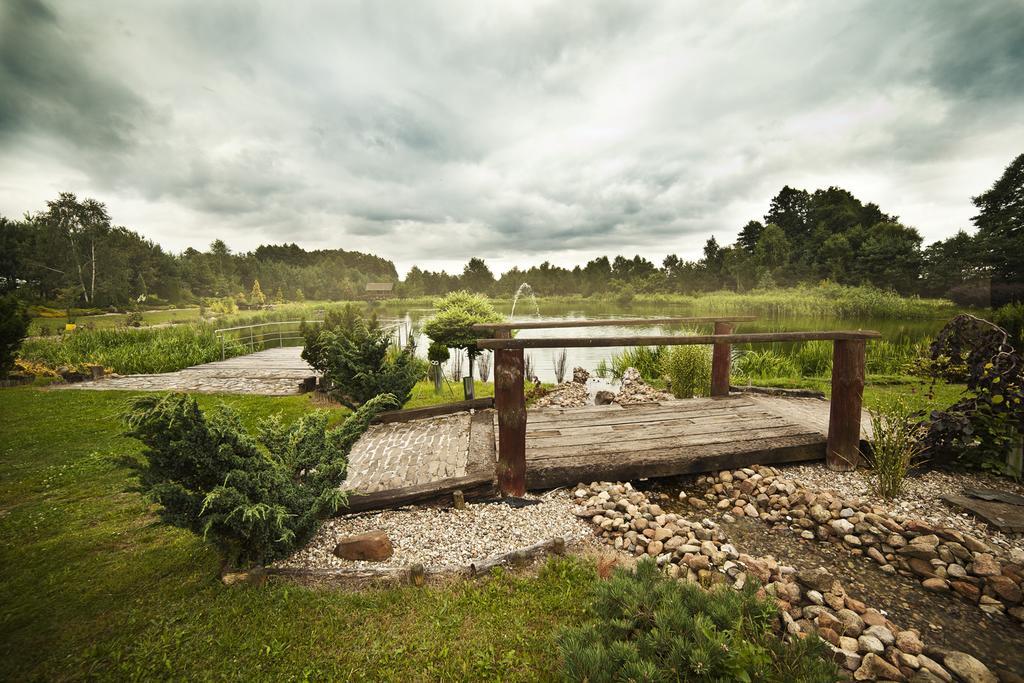 Hotel Dworek Helena Biała Podlaska Esterno foto