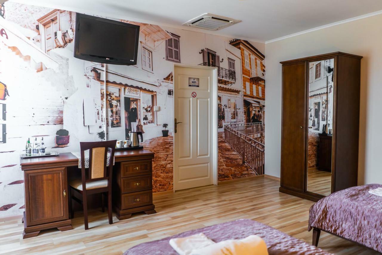 Dworek Helena Biała Podlaska Esterno foto