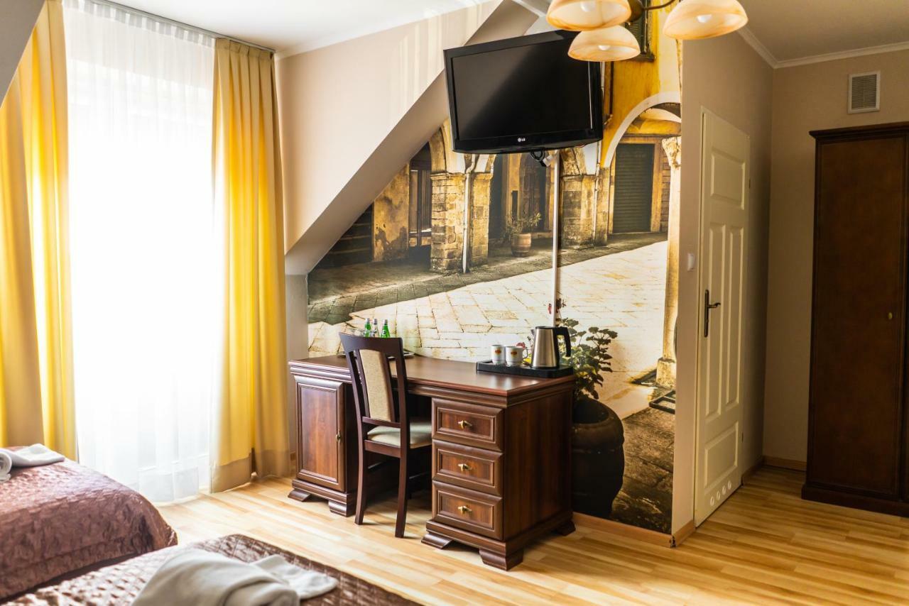 Dworek Helena Biała Podlaska Esterno foto